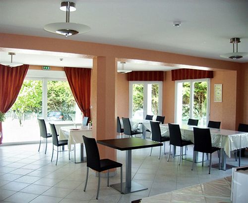 L'oree Des Chateaux 2*